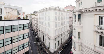 如何打造轻盈感-这个办公室选择了轻盈的装修材料