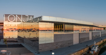 变化多样大楼—由办公楼装修分享