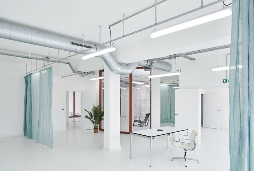 办公室装修.jpg 办公室装修.jpg