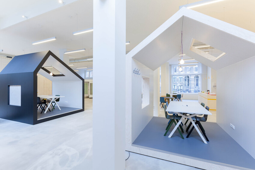 小型会议谈论室