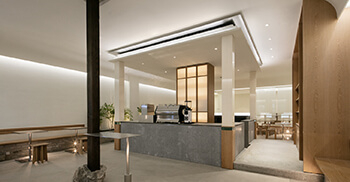 对称结构的舒适咖啡氛围—由广州办公装修分享