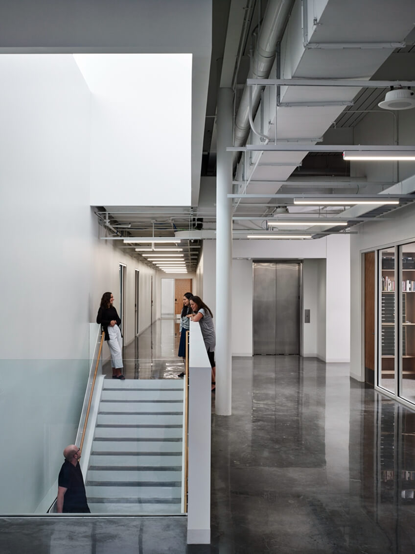 广州装修设计公司 楼梯走道 广州装修设计公司 楼梯走道