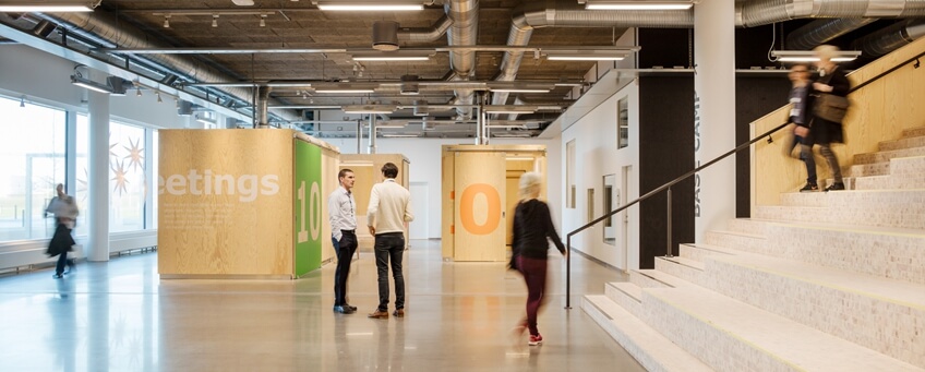 一站式装修公司 楼梯口 一站式装修公司 楼梯口