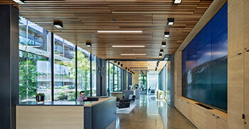 银行总部被设计成办公室_装饰装修