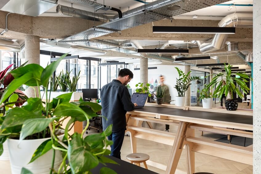 装修办公室公司 工作台2 装修办公室公司 工作台2