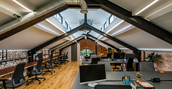 精彩夺目而又风格别致-办公室装修特色