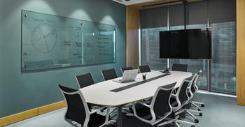 办公室装修-体现朴素和现代设计语言