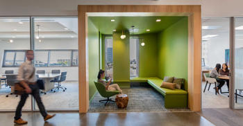 广州装修设计-将脑电波线路绘制再办公环境创意里