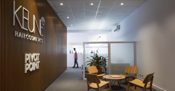 广州办公室装修公司将简约主义翻译成建筑语言