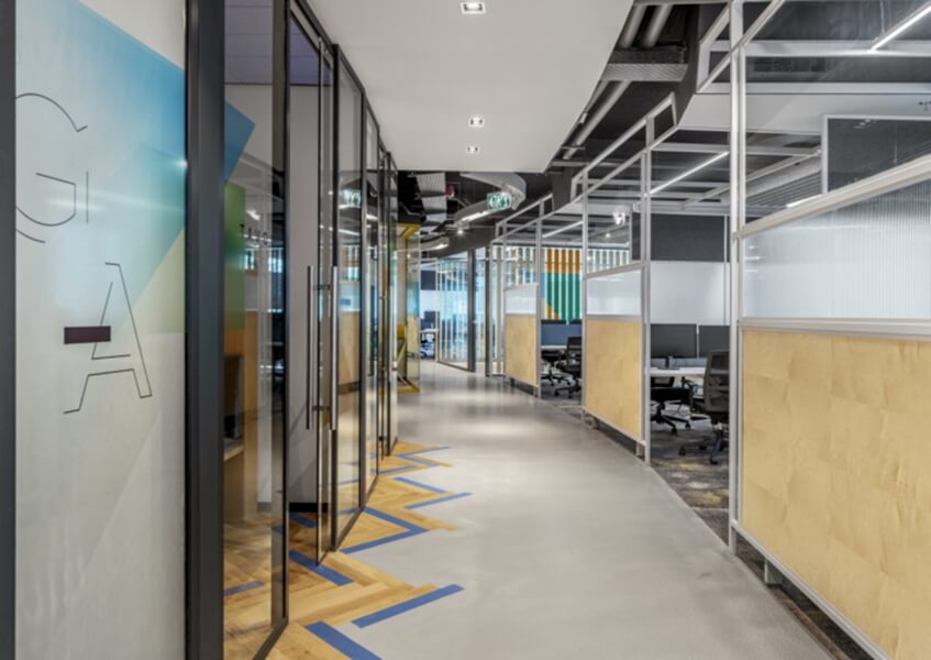 innovid-offices-ramat-gan-700x496.jpg
