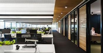 办公装潢将科技与人文互动相结合
