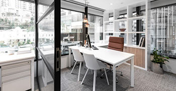 地中海办公室内装修风格运用何种典型手法