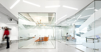 办公室装饰从整体转变敞开空间设计