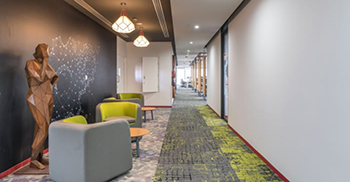 办公空间设计意图是通过为办公室的各个部分带来新鲜感