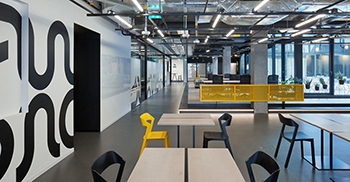 办公室装修——以清晰明了的空间架构和细节设计指引访客自由穿梭而迷失