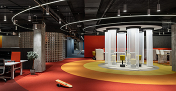 办公室设计装修：以“火、水和铜管”对功能区进行主题装饰 塑造独特的室内空间