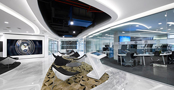 办公室装修案例：流畅动感的弧形设计强化科技感的空间氛围