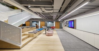 办公楼空间设计：人心浮躁的空间氛围，让思绪在空间中治愈，轻松惬意的氛围由此弥漫