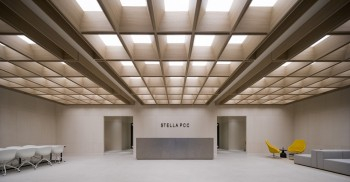 办公室设计装修：将自然光与室内照明之间的联动作为设计的重要概念