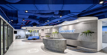 办公室装修：工作区的设计元素融合了洞穴的自然特征