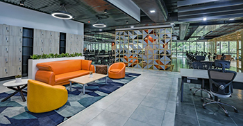 办公室装修设计：具有大胆的外观，以推动一些有趣的对话