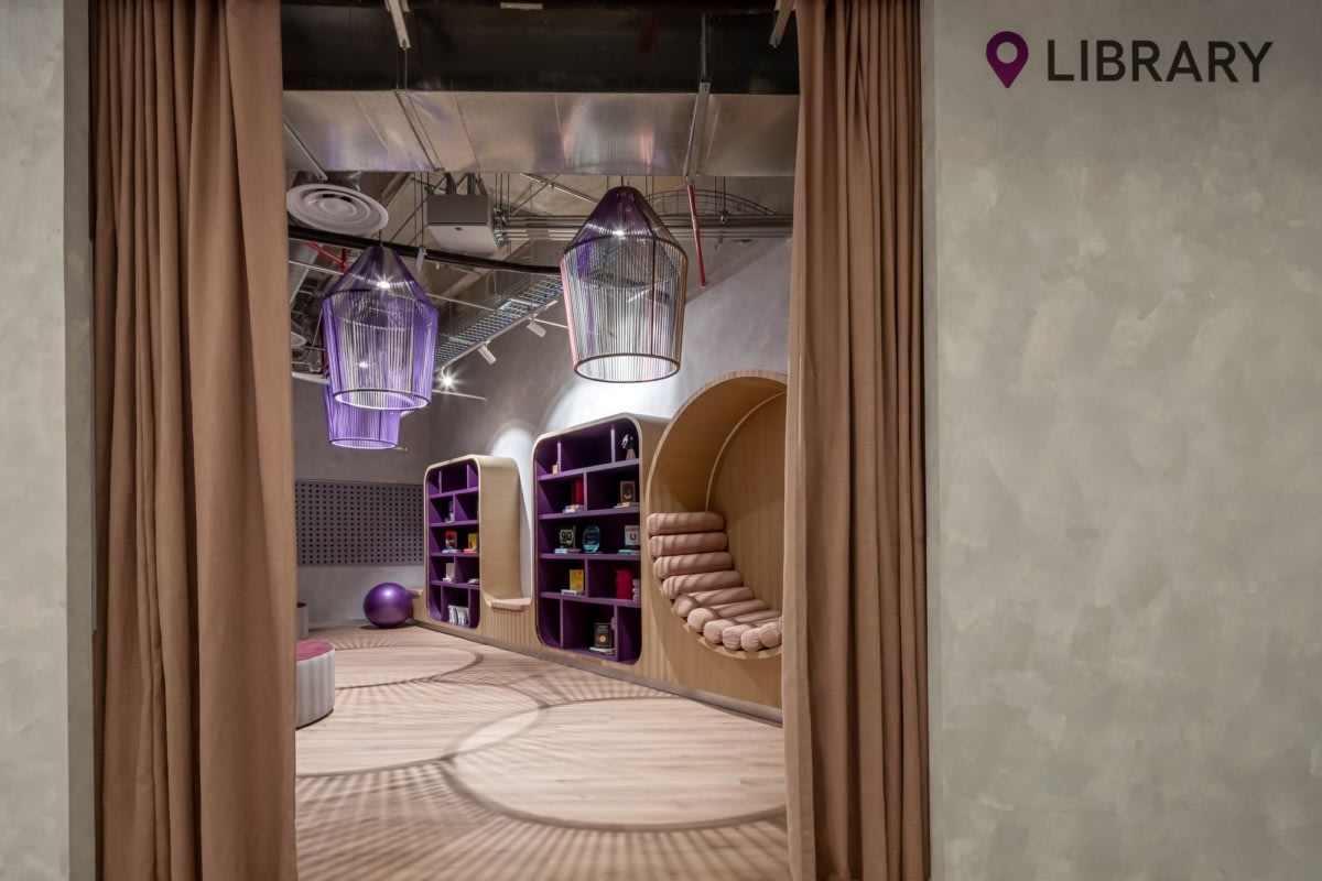 休息室.jpg 休息室.jpg