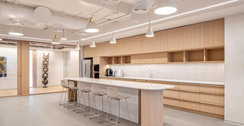 办公室装修：材料灵感来自大自然 营造出一个诱人而平衡的空间