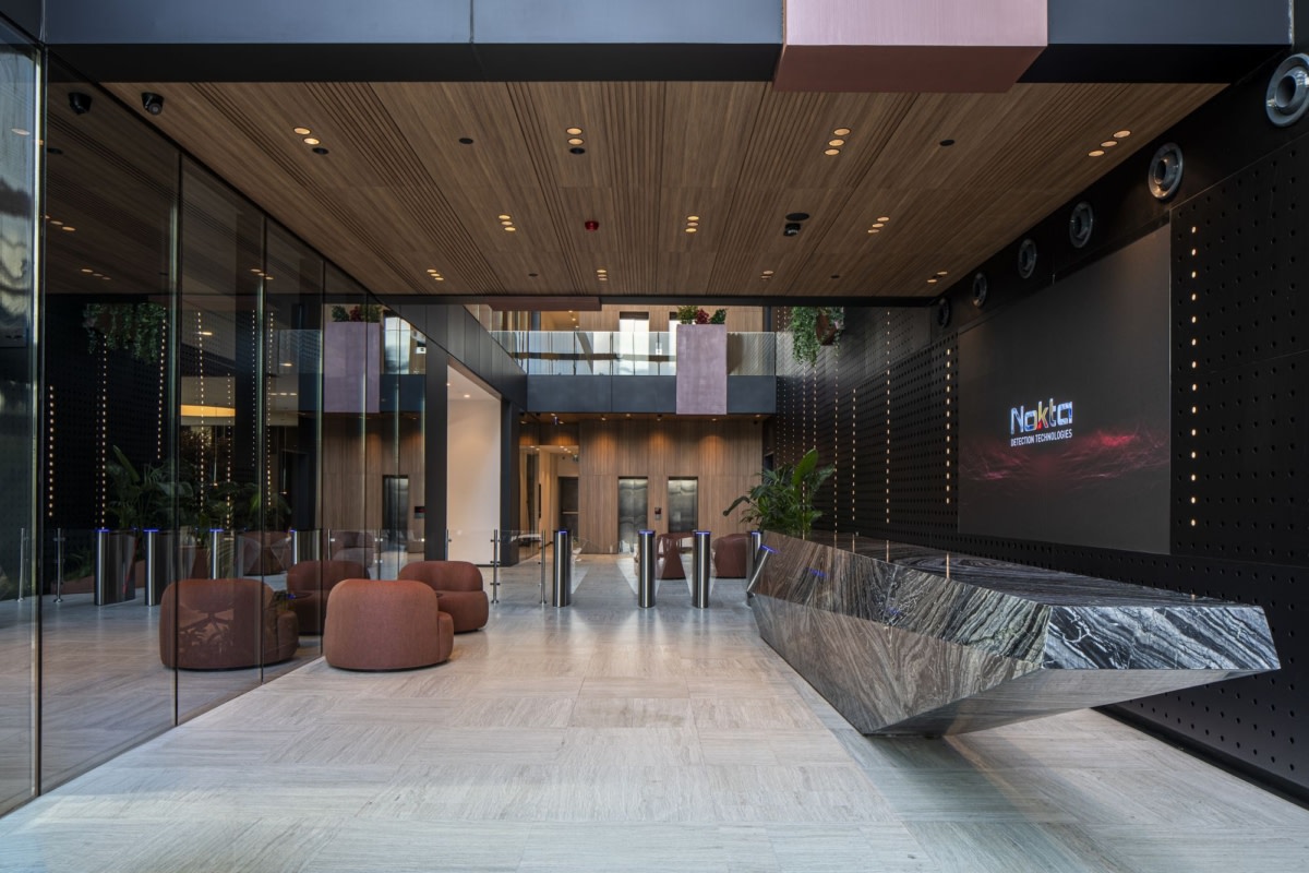 前台.jpg 前台.jpg