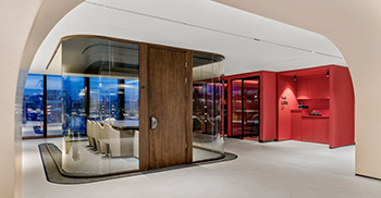 公司办公室设计装修方案：鲜艳的色调是整个办公室餐厅营造动态氛围的首选