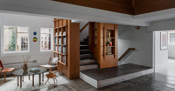 办公楼设计装修：面板的细节灵感来自丝绸织工的木材工具和织机机械