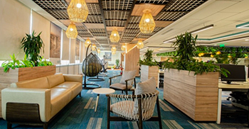 公司办公楼装修设计：吸音板和棱柱形扩散器提高了舒适度和生产力