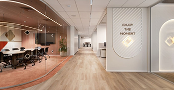 办公室设计装修：引入充满活力和轻盈的品牌元素 以迎合劳动力中的年轻群体